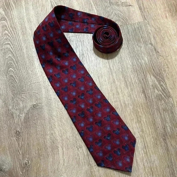 VINTAGE DISNEY | 100% Silk Mickey Mouse Tie - Picture 1 of 4